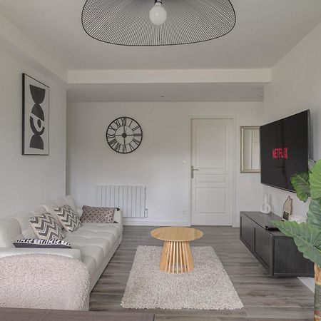 Le Pressense, Ideal Sejour Pro Ou Familiale Vénissieux エクステリア 写真
